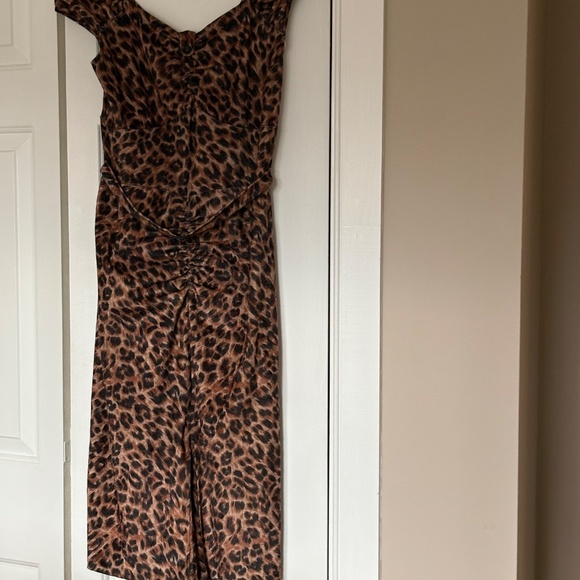 Retro Dresses - Picture 8 of 11